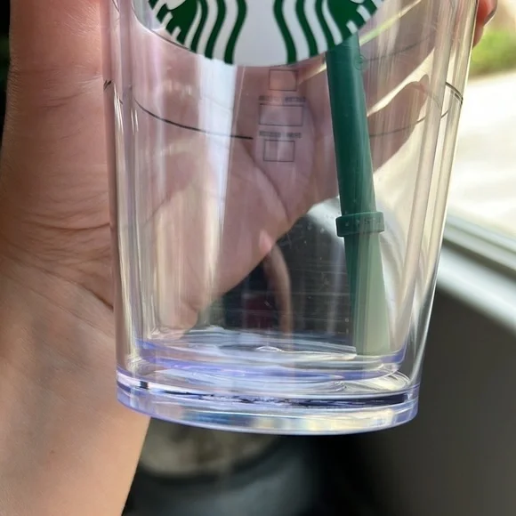 Starbucks Grande 16oz Cold Cup Clear Tumbler Traveler With Green Straw - Picture 6 of 7